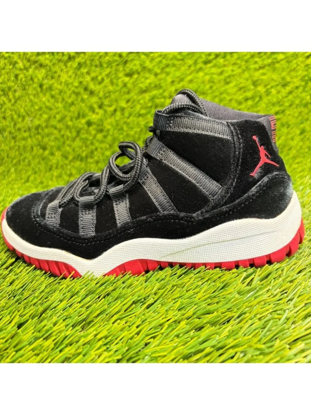 Nike Air Jordan 11 Retro Boys Size 12C Black Athletic Basketball Shoes Sneakers